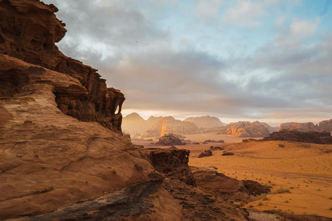 Palmera Camp Wadi Rum Exterior photo